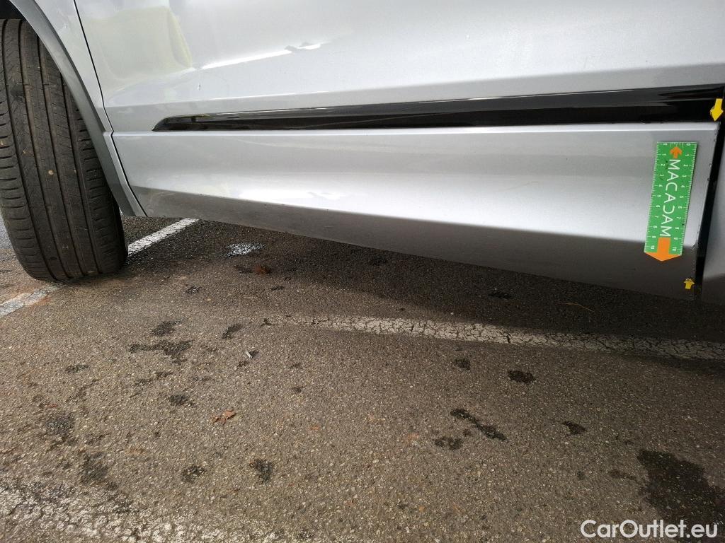  Volkswagen  Tiguan VOLKSWAGEN  Allspace / 2021 / 5P / SUV 2.0 TDI 150 DSG7 R-Line #63