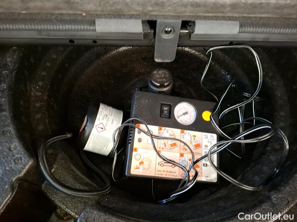  Volkswagen  Tiguan VOLKSWAGEN  Allspace / 2021 / 5P / SUV 2.0 TDI 150 DSG7 R-Line #40