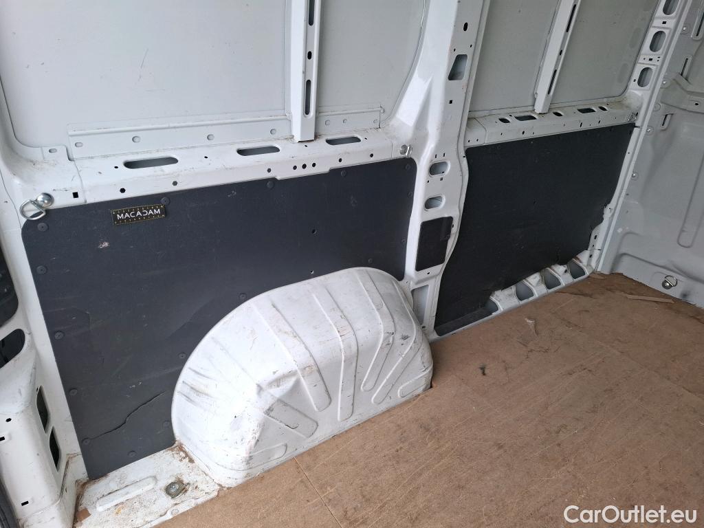  Peugeot  Boxer PEUGEOT  VU 4p Fourgon BLUEHDI 110 PREMIUM PA 330 L1H2 #31