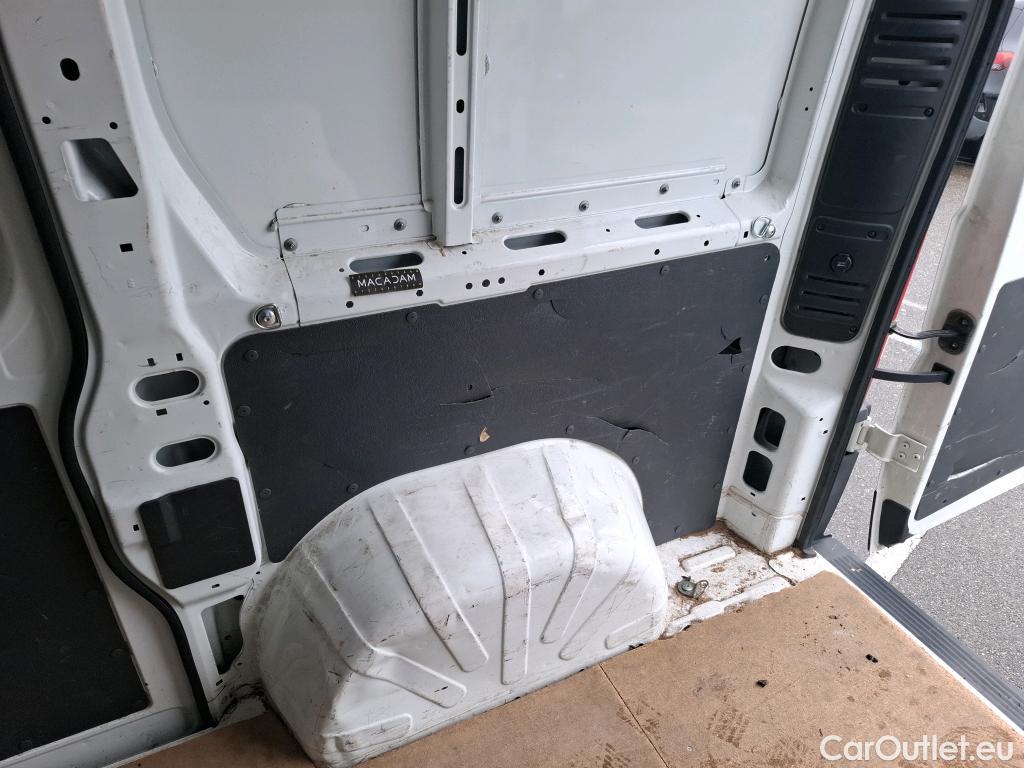  Peugeot  Boxer PEUGEOT  VU 4p Fourgon BLUEHDI 110 PREMIUM PA 330 L1H2 #4