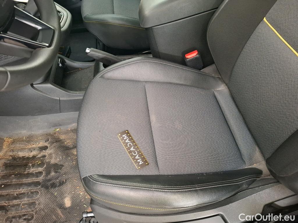  Renault  Kangoo RENAULT  / 2021 / 4P / Fourgonnette EXTRA - BLUE DCI 95 #22