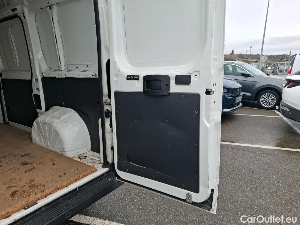  Peugeot  Boxer PEUGEOT  VU 4p Fourgon BLUEHDI 110 PREMIUM PA 330 L1H2 #48