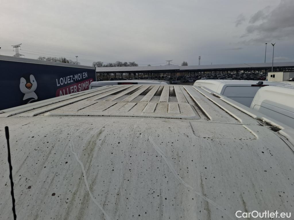  Peugeot  Boxer PEUGEOT  VU 4p Fourgon BLUEHDI 110 PREMIUM PA 330 L1H2 #67