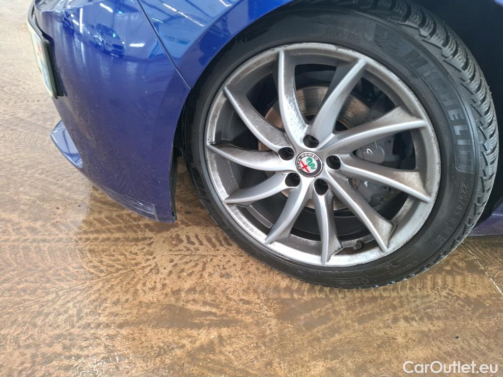  Alfa Romeo  Giulietta ALFA ROMEO Giulia / 2016 / 4P / Berline 2.2 160ch AT8 Sprint #18