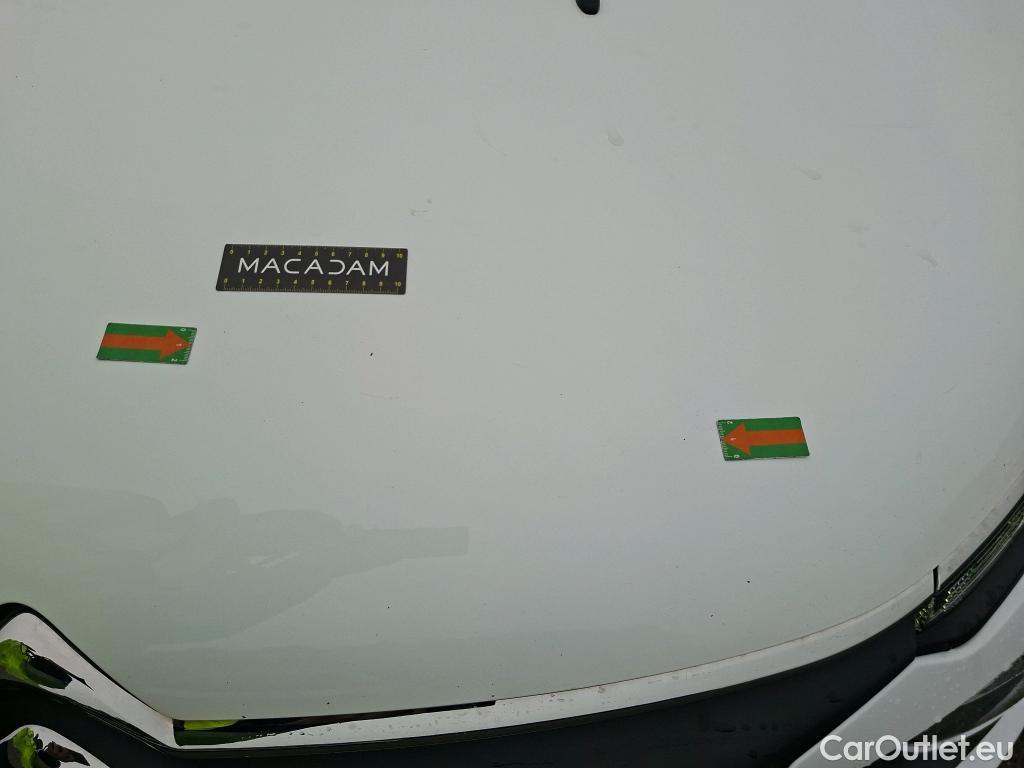  Citroen  C3  Shine Pack 1.2 PureTech 110CV BVM6 6E #2