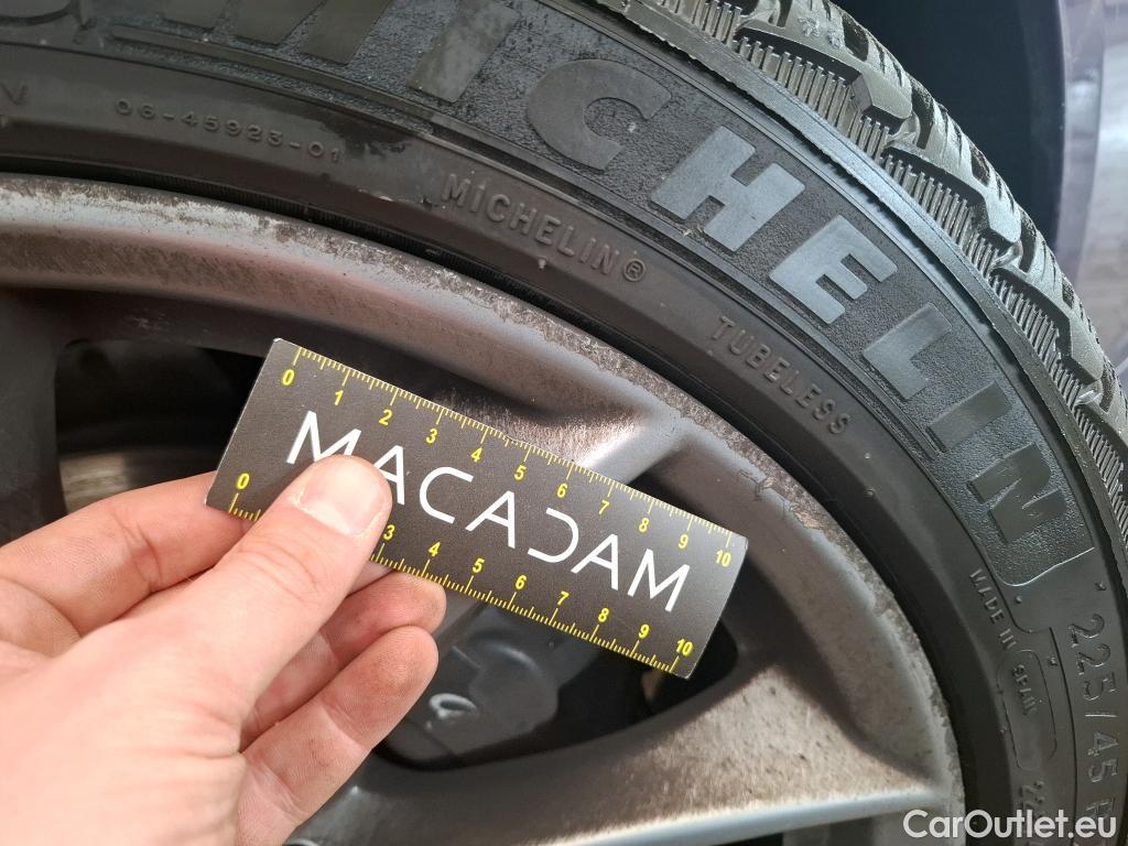  Alfa Romeo  Giulietta ALFA ROMEO Giulia / 2016 / 4P / Berline 2.2 160ch AT8 Sprint #21