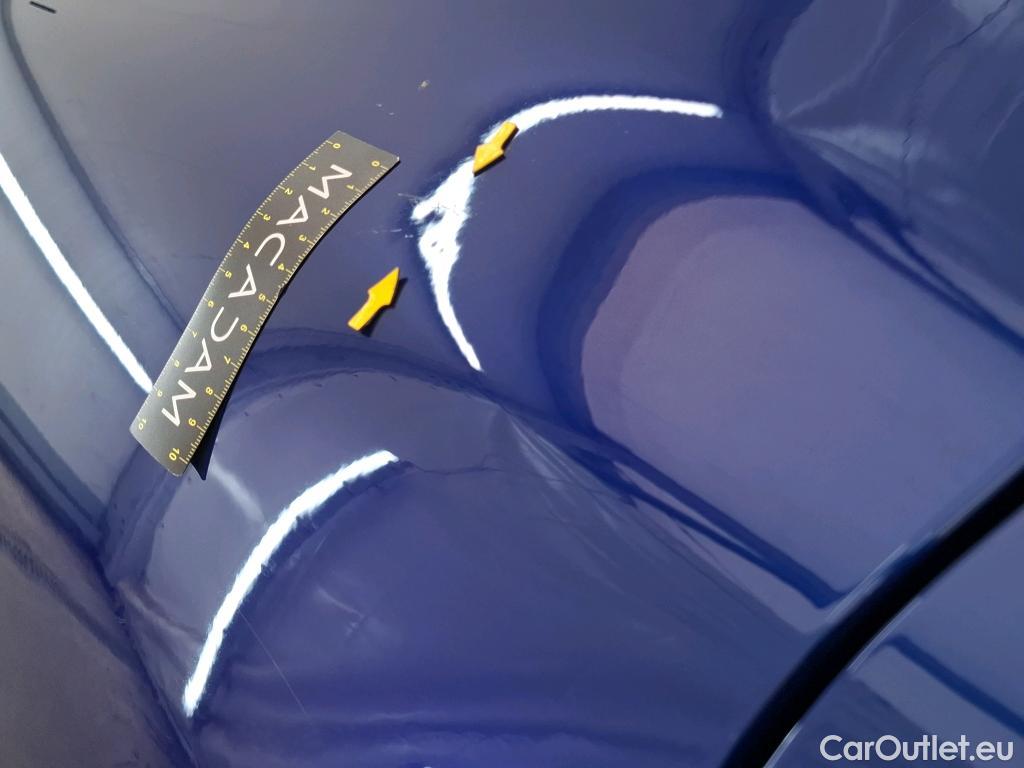  Alfa Romeo  Giulietta ALFA ROMEO Giulia / 2016 / 4P / Berline 2.2 160ch AT8 Sprint #38