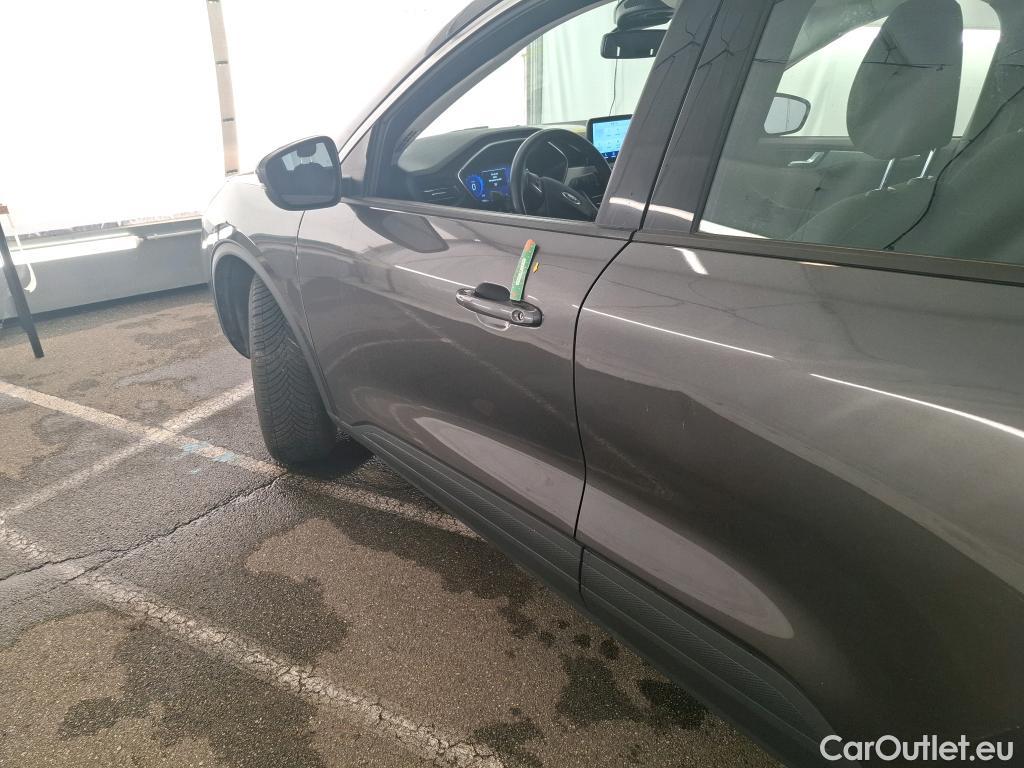  Ford  Kuga FORD  / 2019 / 5P / SUV 2.5 Duratec 190 FHEV Powershift Titanium #1