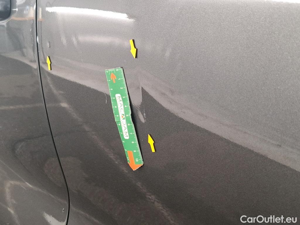  Ford  Kuga FORD  / 2019 / 5P / SUV 2.5 Duratec 190 FHEV Powershift Titanium #6