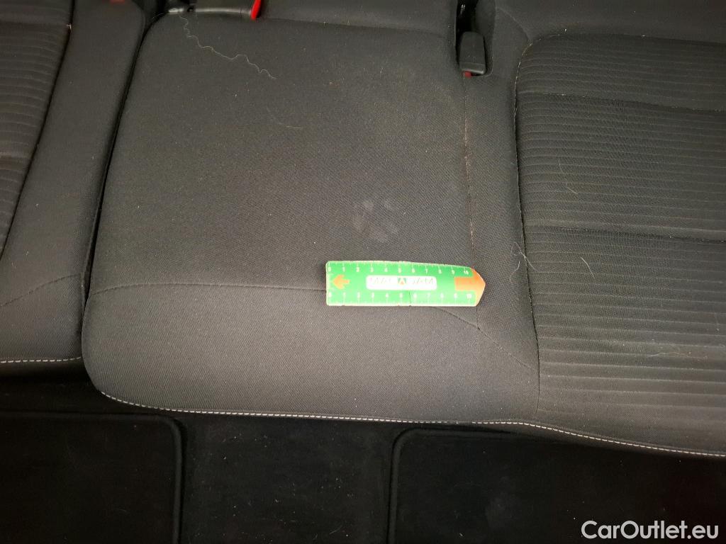  Ford  Kuga FORD  / 2019 / 5P / SUV 2.5 Duratec 190 FHEV Powershift Titanium #18