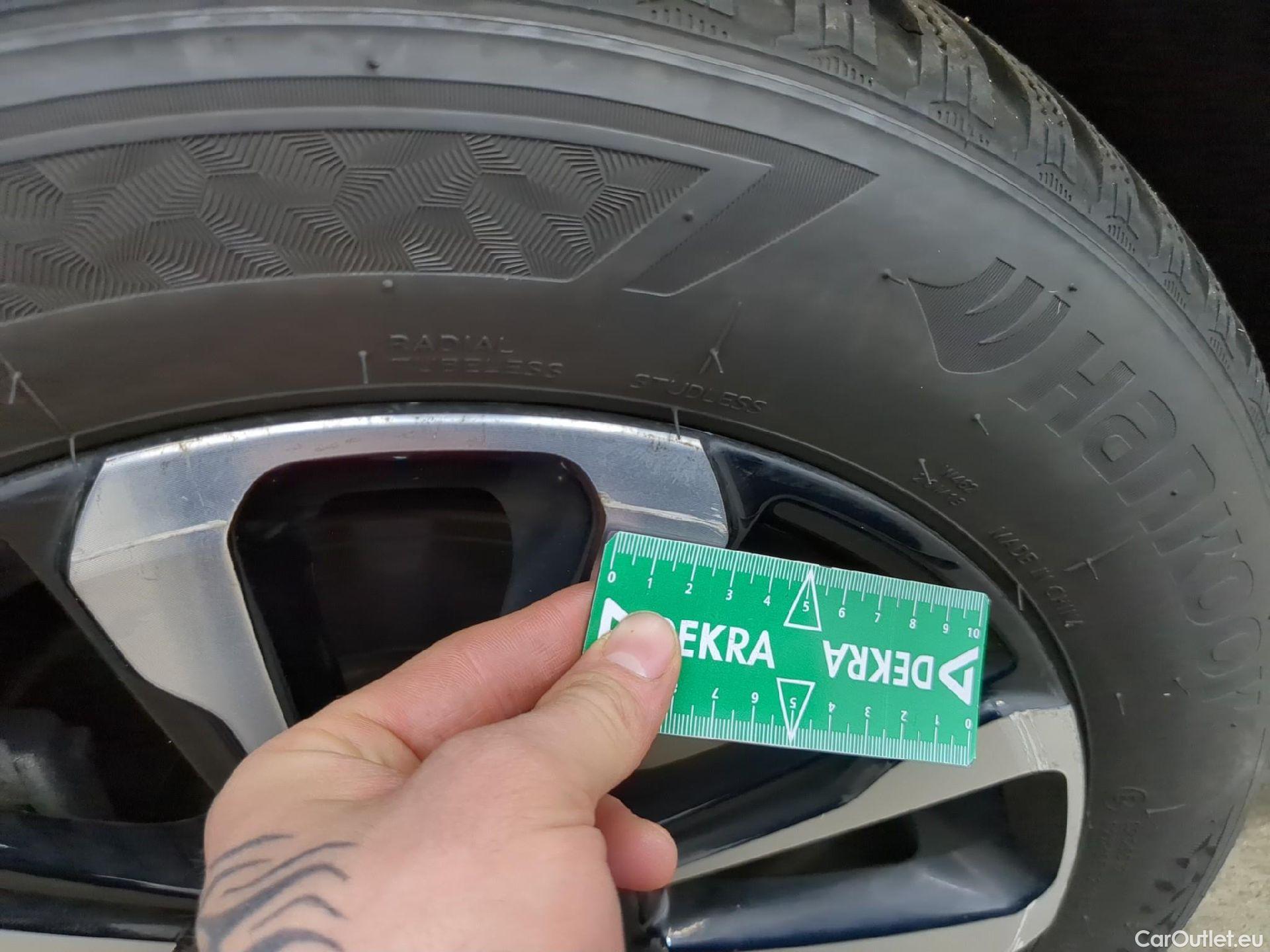  Opel  Crossland  X Business Elegance 1.2 Turbo 130CV BVA6 E6d #10