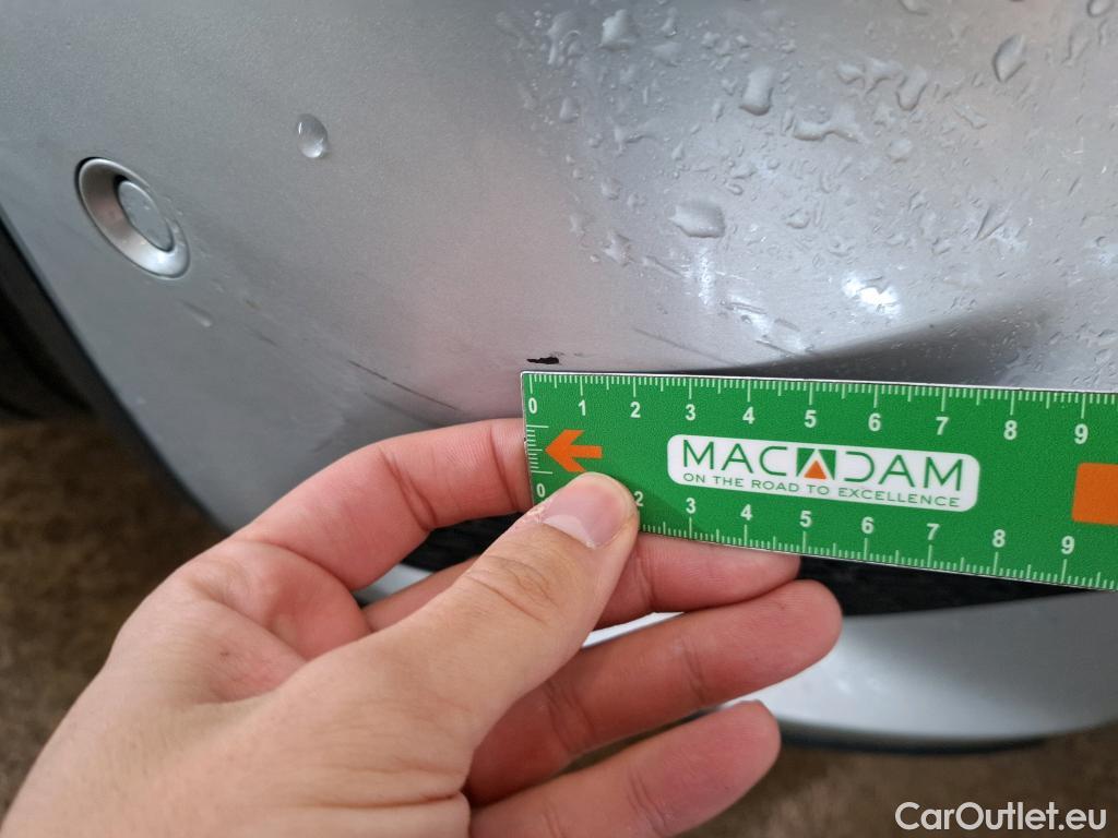  Mercedes  GLB MERCEDES-BENZ  / 2019 / 5P / SUV  200 d Business Line #9