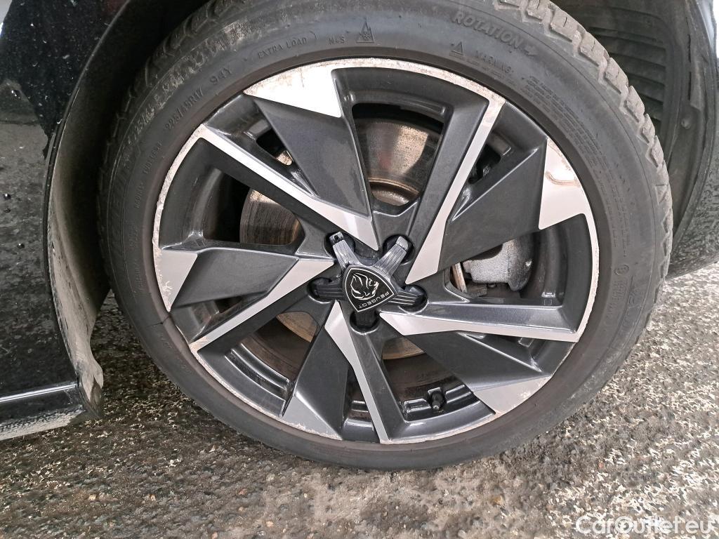  Peugeot  308 PEUGEOT  SW / 2021 / 5P / Break PHEV 180 E-EAT8 ALLURE PACK #11