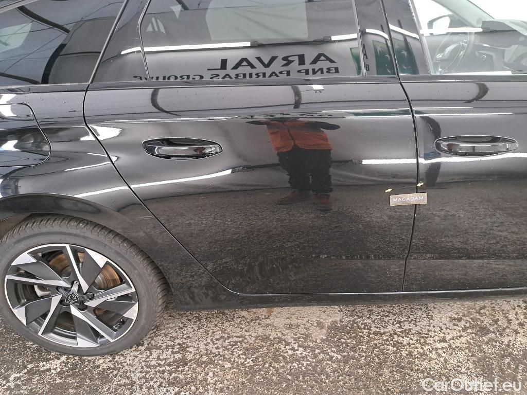  Peugeot  308 PEUGEOT  SW / 2021 / 5P / Break PHEV 180 E-EAT8 ALLURE PACK #61