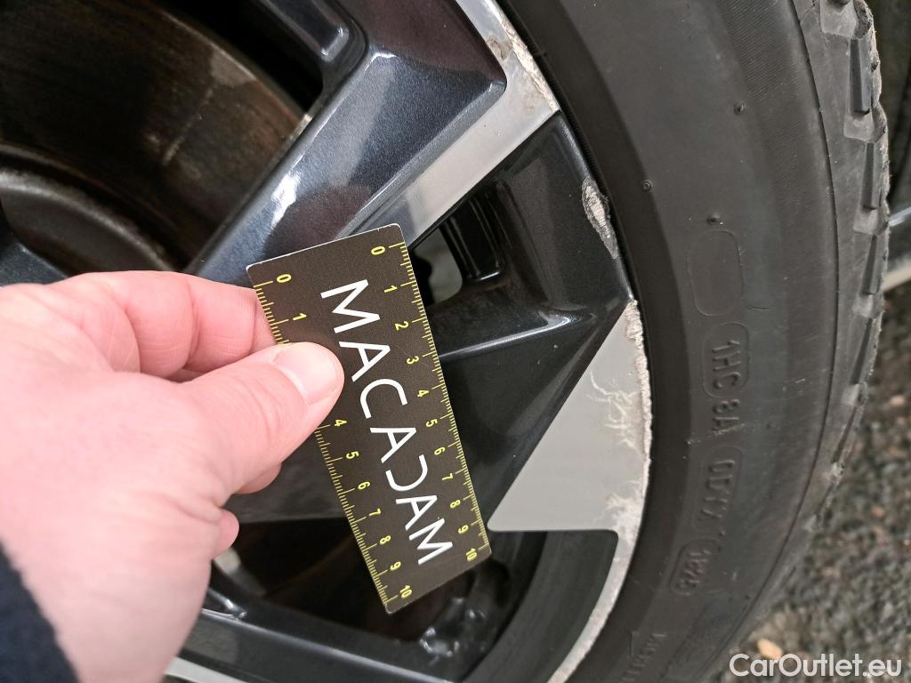  Peugeot  308 PEUGEOT  SW / 2021 / 5P / Break PHEV 180 E-EAT8 ALLURE PACK #47