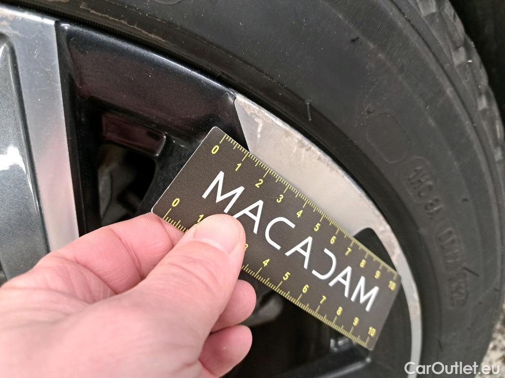  Peugeot  308 PEUGEOT  SW / 2021 / 5P / Break PHEV 180 E-EAT8 ALLURE PACK #40