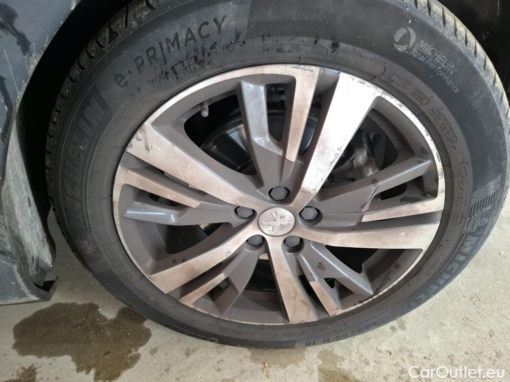  Peugeot  3008  II Allure Pack 1.5 HDi 130CV BVA8 E6d #4