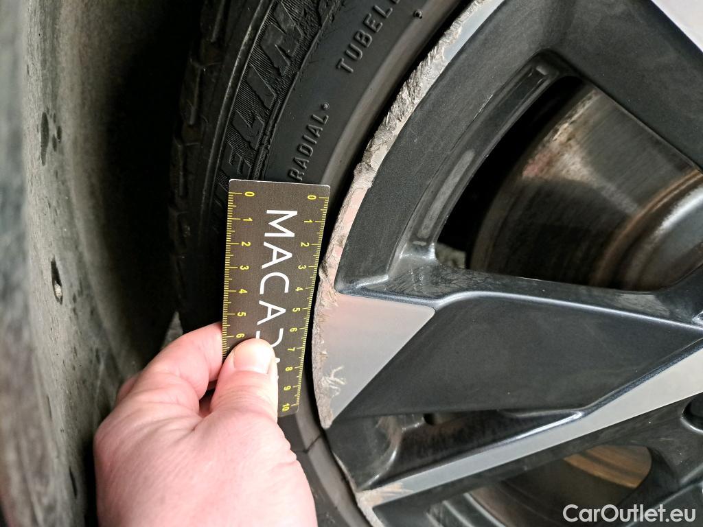  Peugeot  308 PEUGEOT  SW / 2021 / 5P / Break PHEV 180 E-EAT8 ALLURE PACK #13