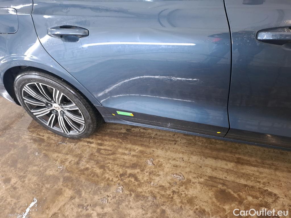  Volvo  V60 VOLVO   2018  5P  Break Recharge T6 340 GT8 Inscription Luxe #21