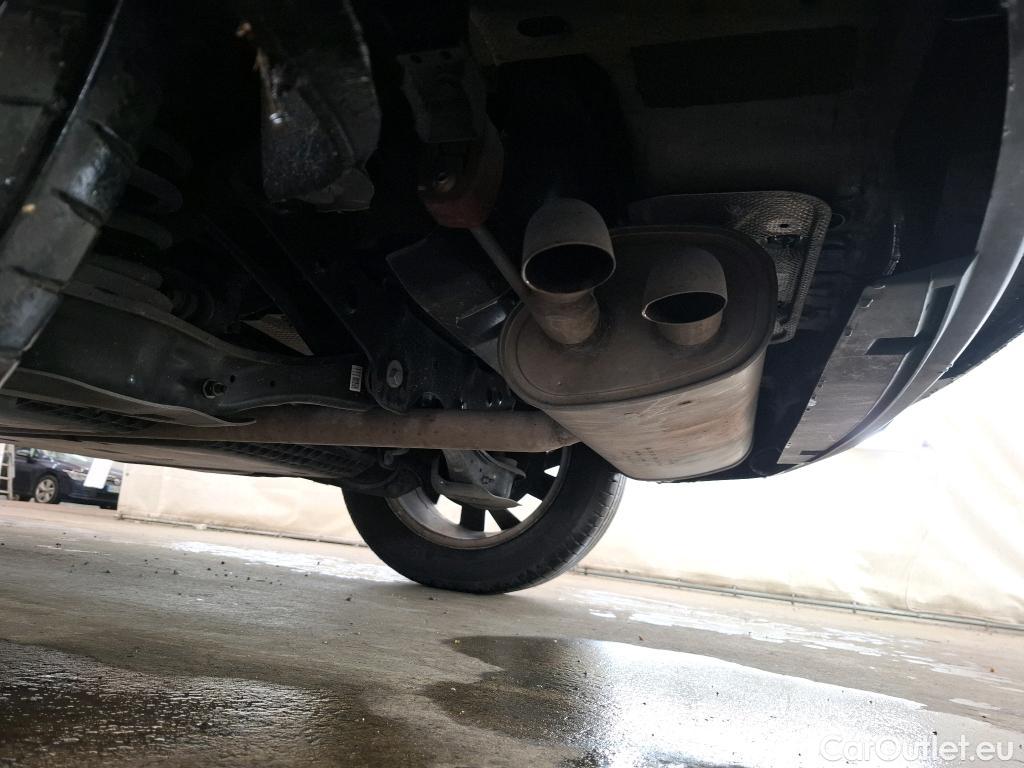  Volkswagen  Tiguan VOLKSWAGEN  / 2020 / 5P / SUV 1.4 eHybrid 245 DSG6 Elegance Exclusive #10