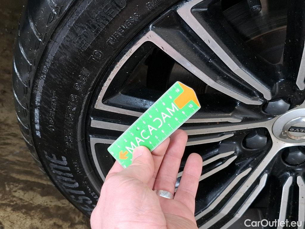  Volvo  V60 VOLVO   2018  5P  Break Recharge T6 340 GT8 Inscription Luxe #37