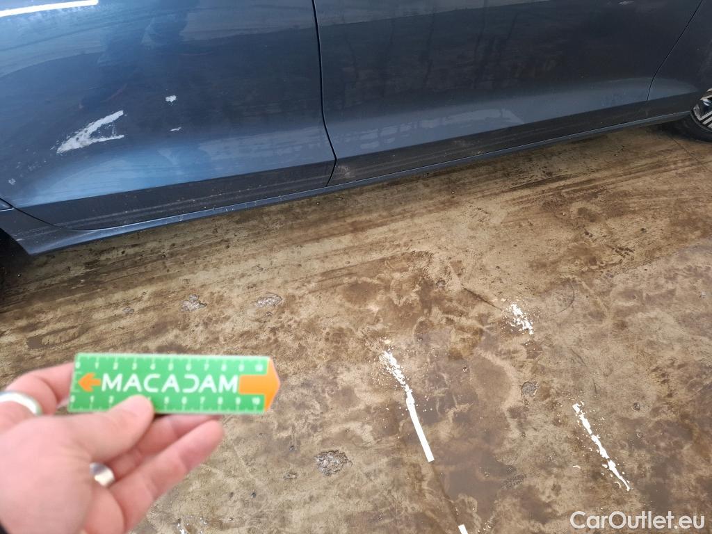  Volvo  V60 VOLVO   2018  5P  Break Recharge T6 340 GT8 Inscription Luxe #34