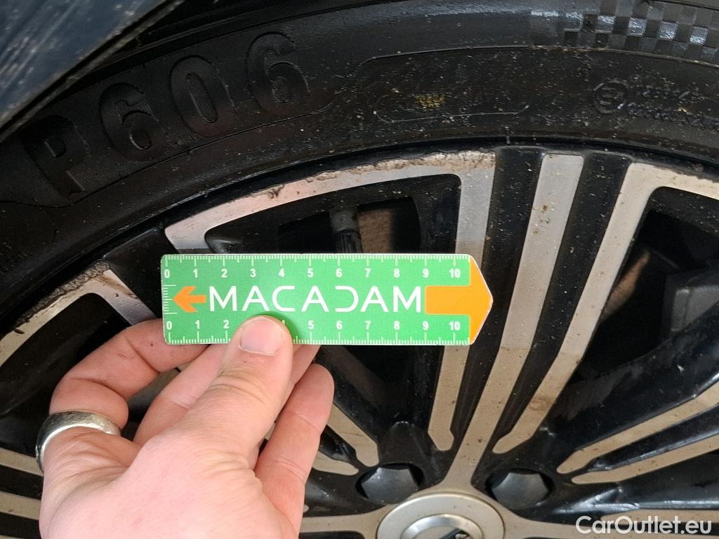  Volvo  V60 VOLVO   2018  5P  Break Recharge T6 340 GT8 Inscription Luxe #12