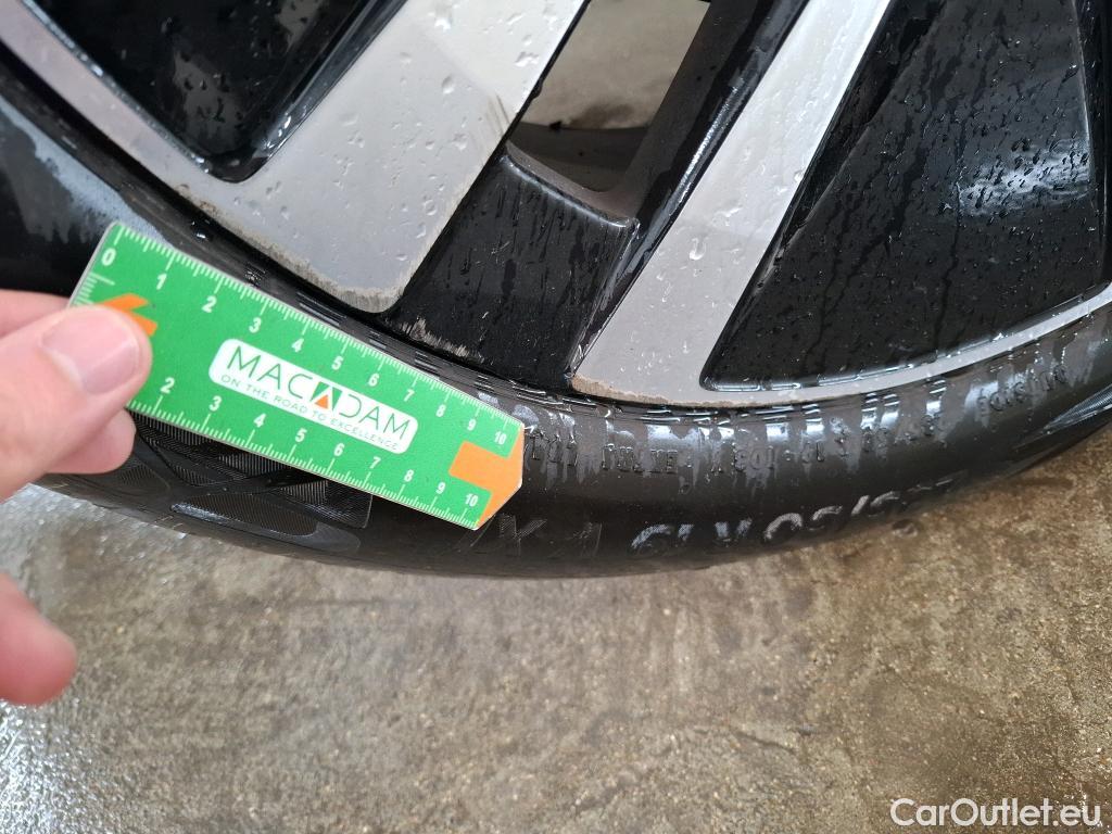  Volvo  XC 40 XC40 Momentum Plug-in Hybrid 2WD 1.5 #7