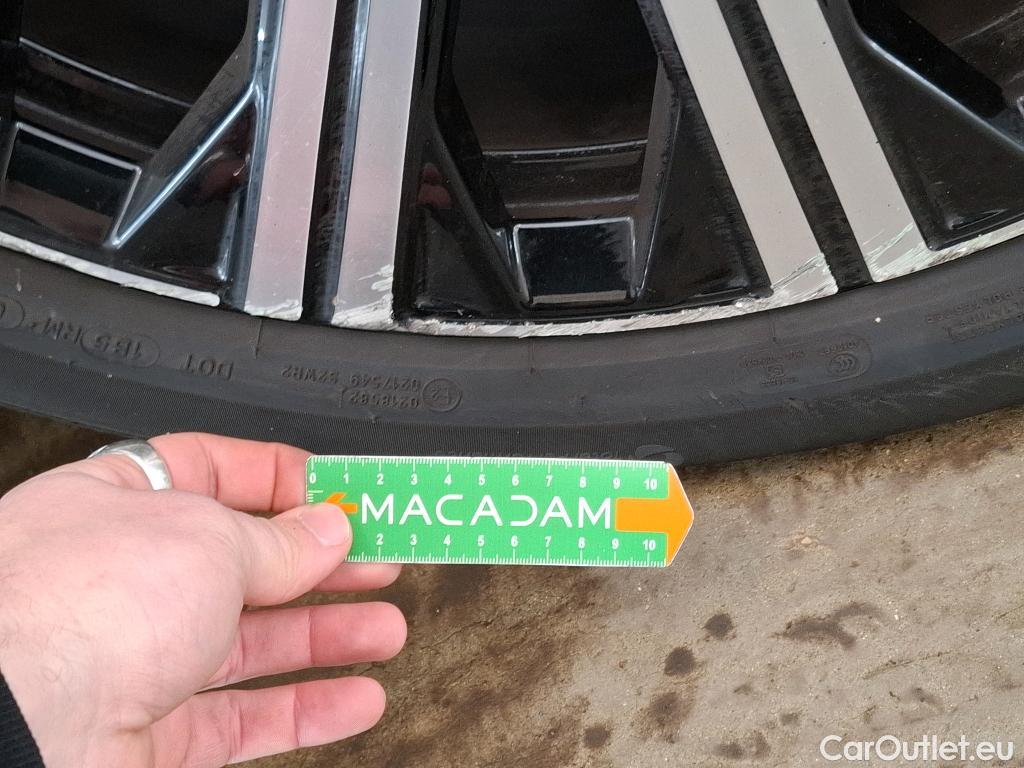  Volvo  XC90 VOLVO  / 2019 / 5P / SUV Recharge T8 AWD GT 8 Inscription #61