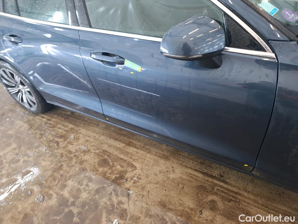  Volvo  V60 VOLVO   2018  5P  Break Recharge T6 340 GT8 Inscription Luxe #14