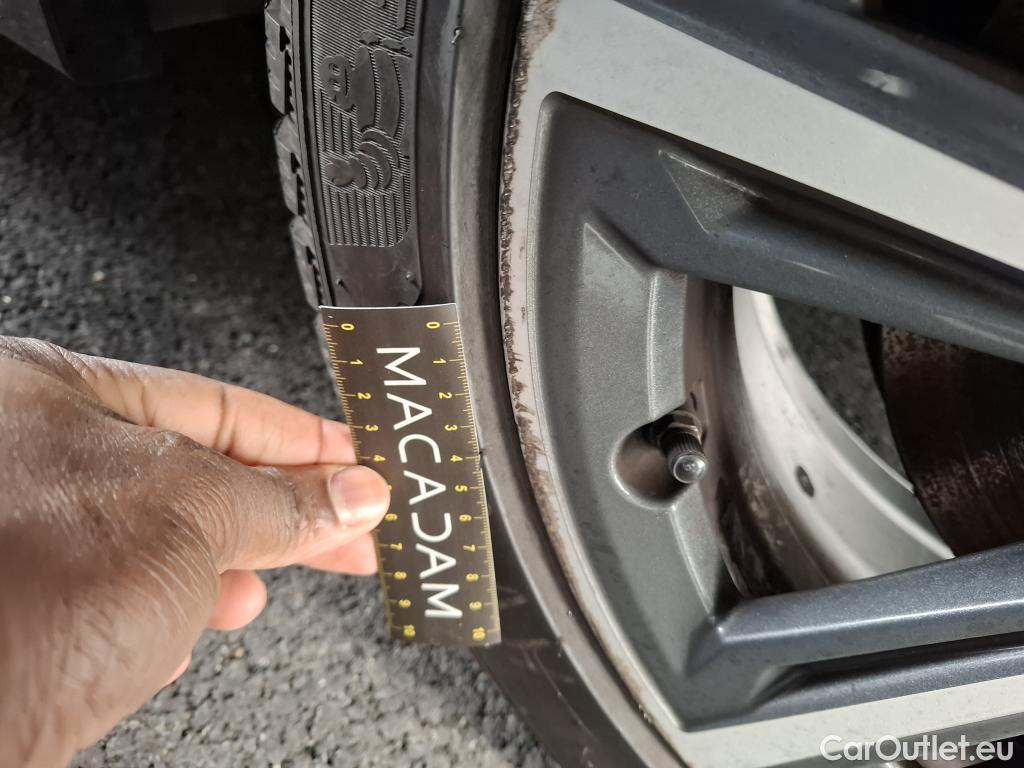  Bmw  Serie 1 Série 1 Berline 116 d Lounge 1.5 115CV BVA7 E6d #28