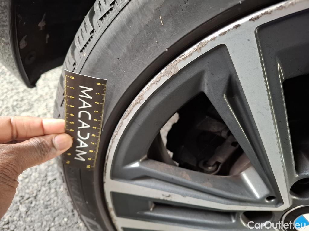  Bmw  Serie 1 Série 1 Berline 116 d Lounge 1.5 115CV BVA7 E6d #36