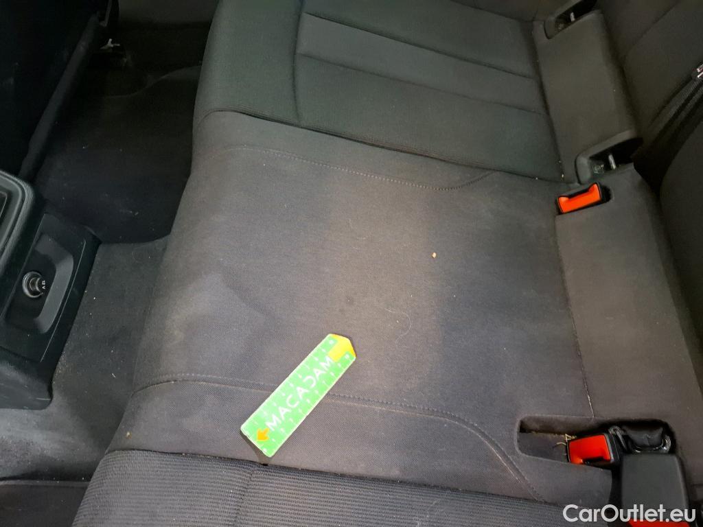  Audi  A4 AUDI  Avant / 2019 / 5P / Break 35 TDI 163 S tronic Business line #35