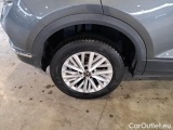  Volkswagen  T-ROC VOLKSWAGEN  / 2017 / 5P / SUV 1.5 TSI ACT BUSINESS DSG #42