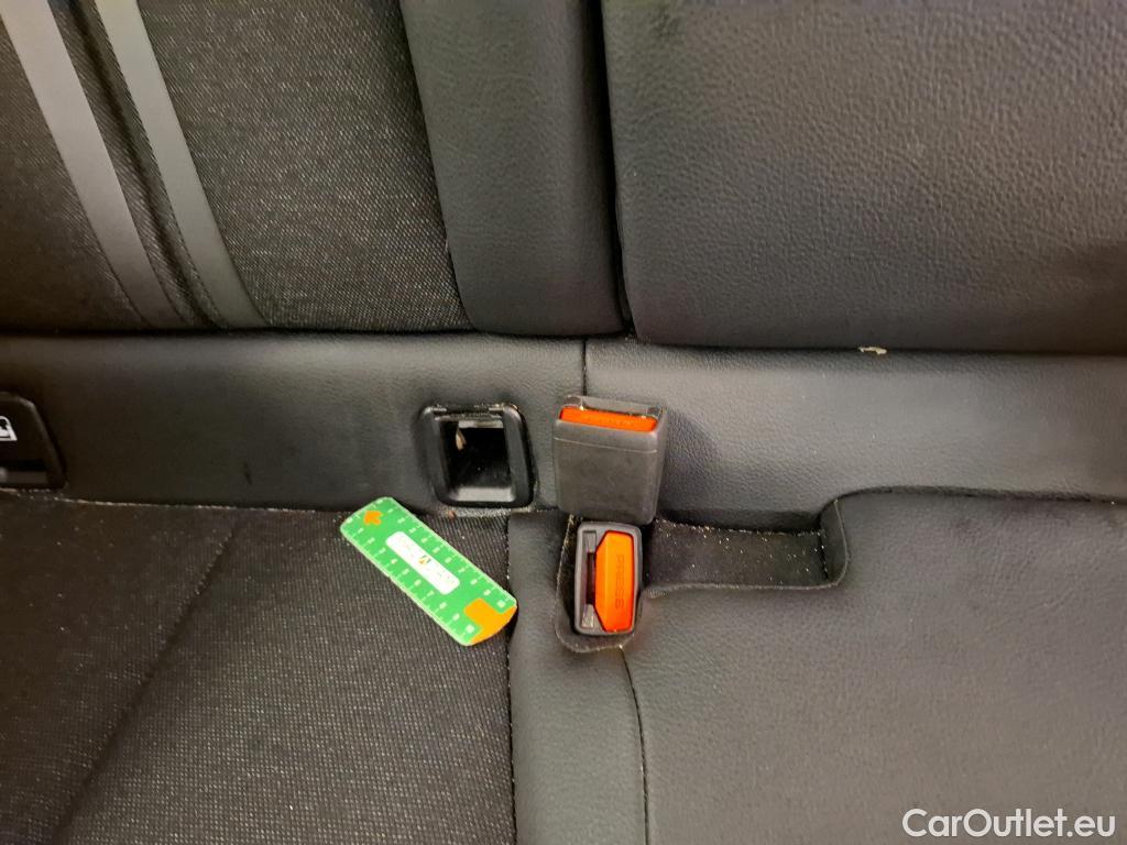  Bmw  Serie 1 Série 1 Berline 118 i Edition Sport 1.5 135CV BVA7 E6d #56