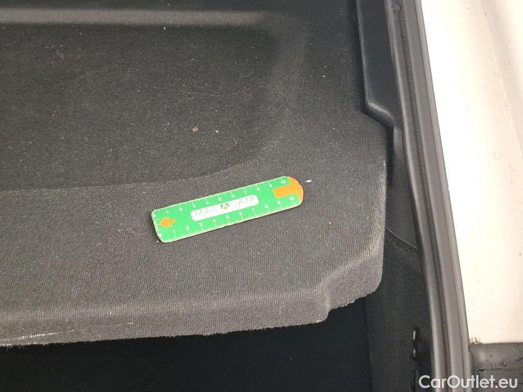  Bmw  Serie 1 Série 1 Berline 118 i Edition Sport 1.5 135CV BVA7 E6d #52