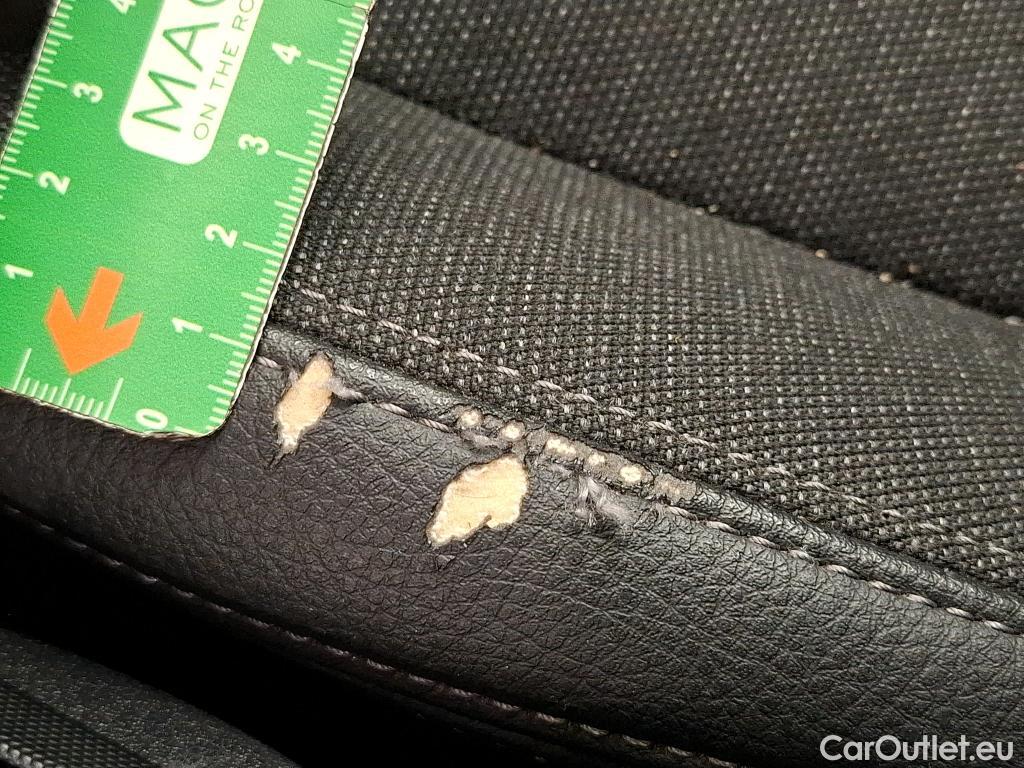  Bmw  Serie 1 Série 1 Berline 118 i Edition Sport 1.5 135CV BVA7 E6d #4