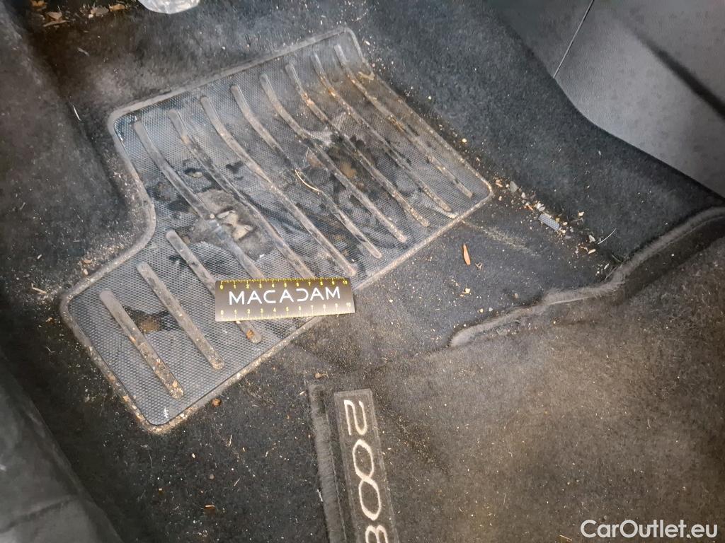  Peugeot  2008  Allure Business 1.5 HDi 110CV BVM6 E6d #1