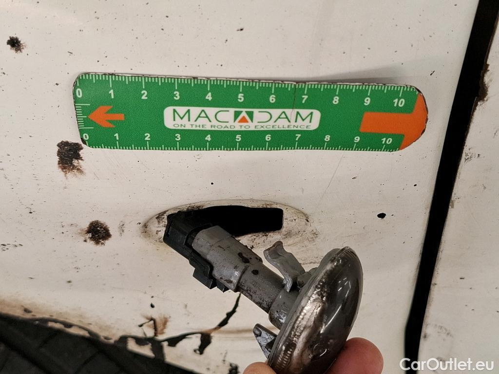  Peugeot  Partner  L1 Pro 1.6 HDi 75CV BVM5 E6 #79