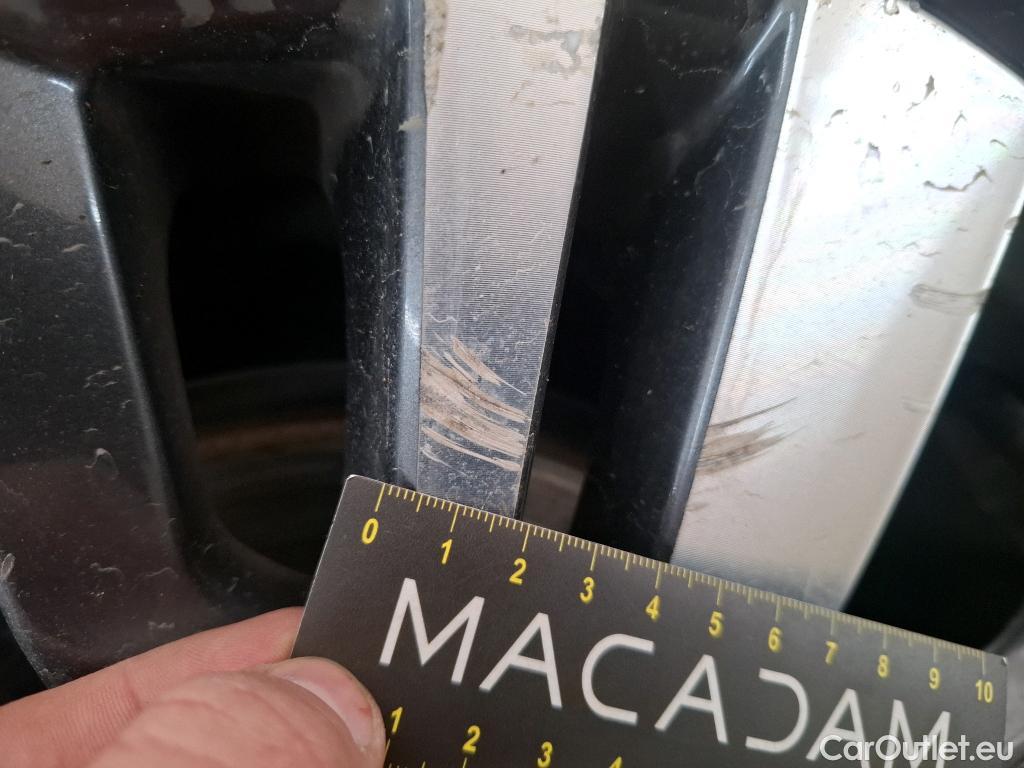  Peugeot  3008  Allure Pack 1.5 HDi 130CV BVA8 E6d #40