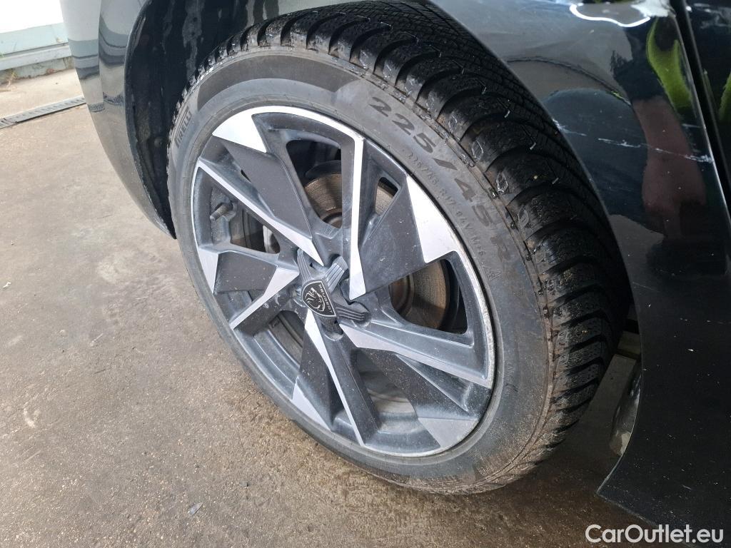  Peugeot  308  Allure Pack 1.2 PureTech 130CV BVA8 E6d #50