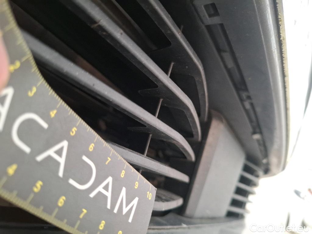  Peugeot  3008  Allure Pack 1.5 HDi 130CV BVA8 E6d #70