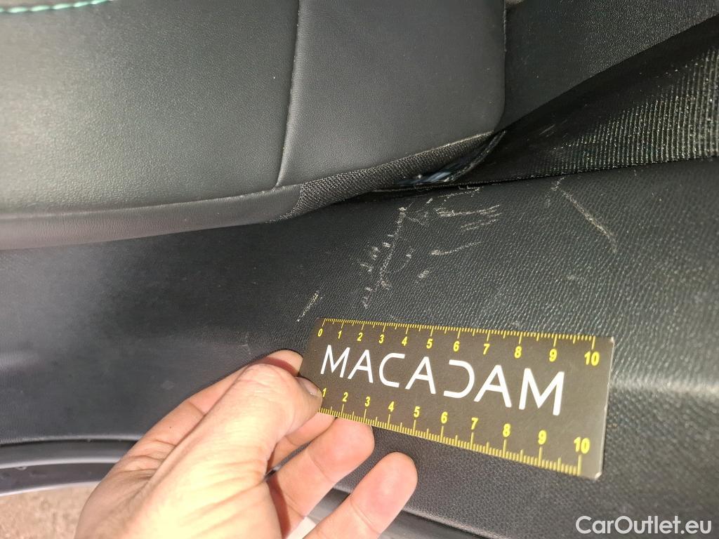  Peugeot  3008  Allure Pack 1.5 HDi 130CV BVA8 E6d #49