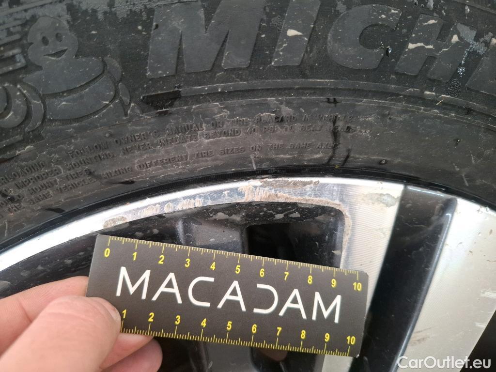  Peugeot  3008  Allure Pack 1.5 HDi 130CV BVA8 E6d #42