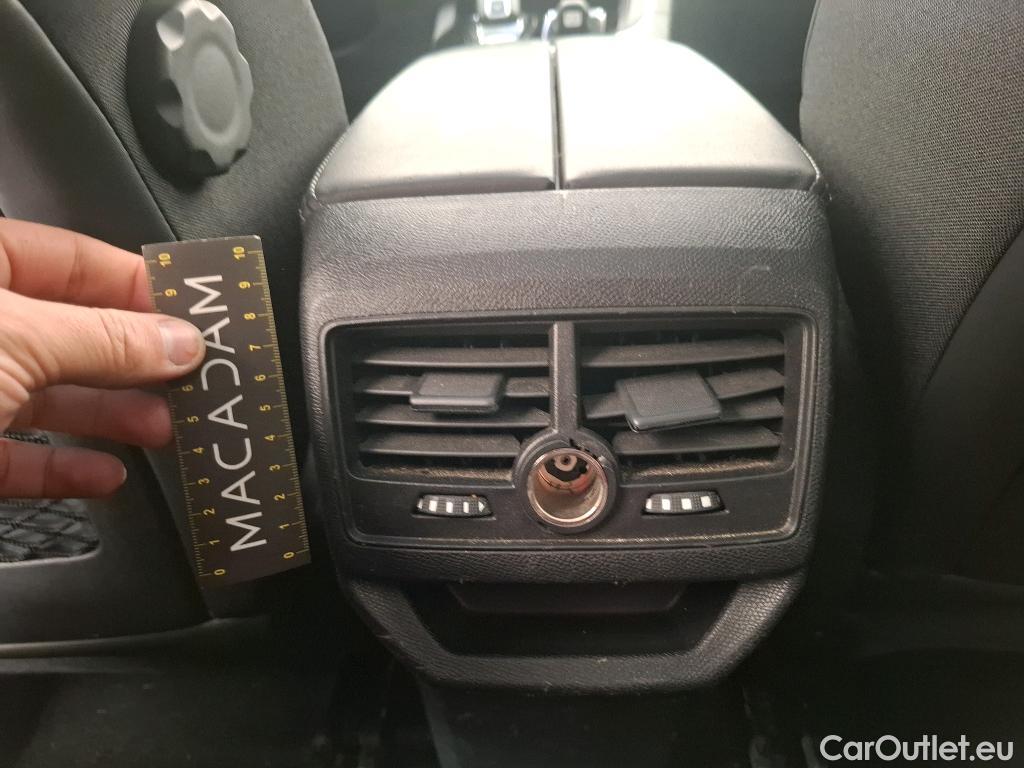  Peugeot  3008  Allure Pack 1.5 HDi 130CV BVA8 E6d #19