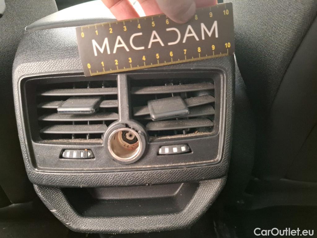  Peugeot  3008  Allure Pack 1.5 HDi 130CV BVA8 E6d #20