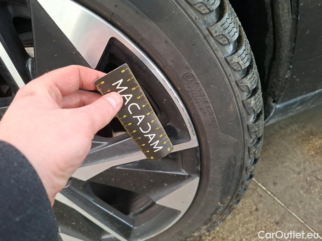  Peugeot  308  Allure Pack 1.2 PureTech 130CV BVA8 E6d #41