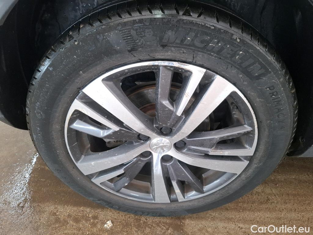  Peugeot  3008  Allure Pack 1.5 HDi 130CV BVA8 E6d #36