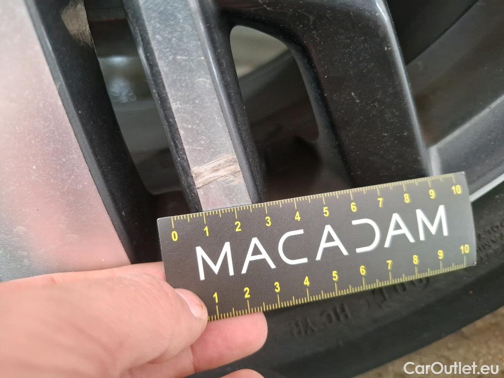  Peugeot  3008  Allure Pack 1.5 HDi 130CV BVA8 E6d #44