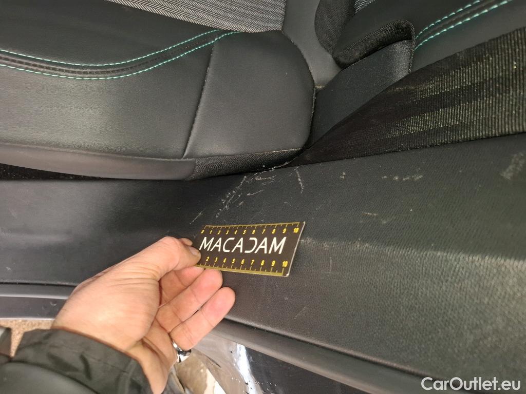  Peugeot  3008  Allure Pack 1.5 HDi 130CV BVA8 E6d #48